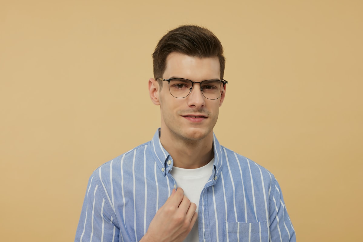Halbrand-Brillen mit modernem Look
